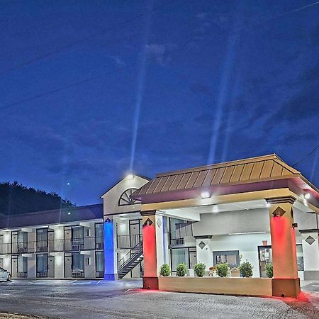 Hotel Super 8 By Wyndham Marion Nc Zewnętrze zdjęcie